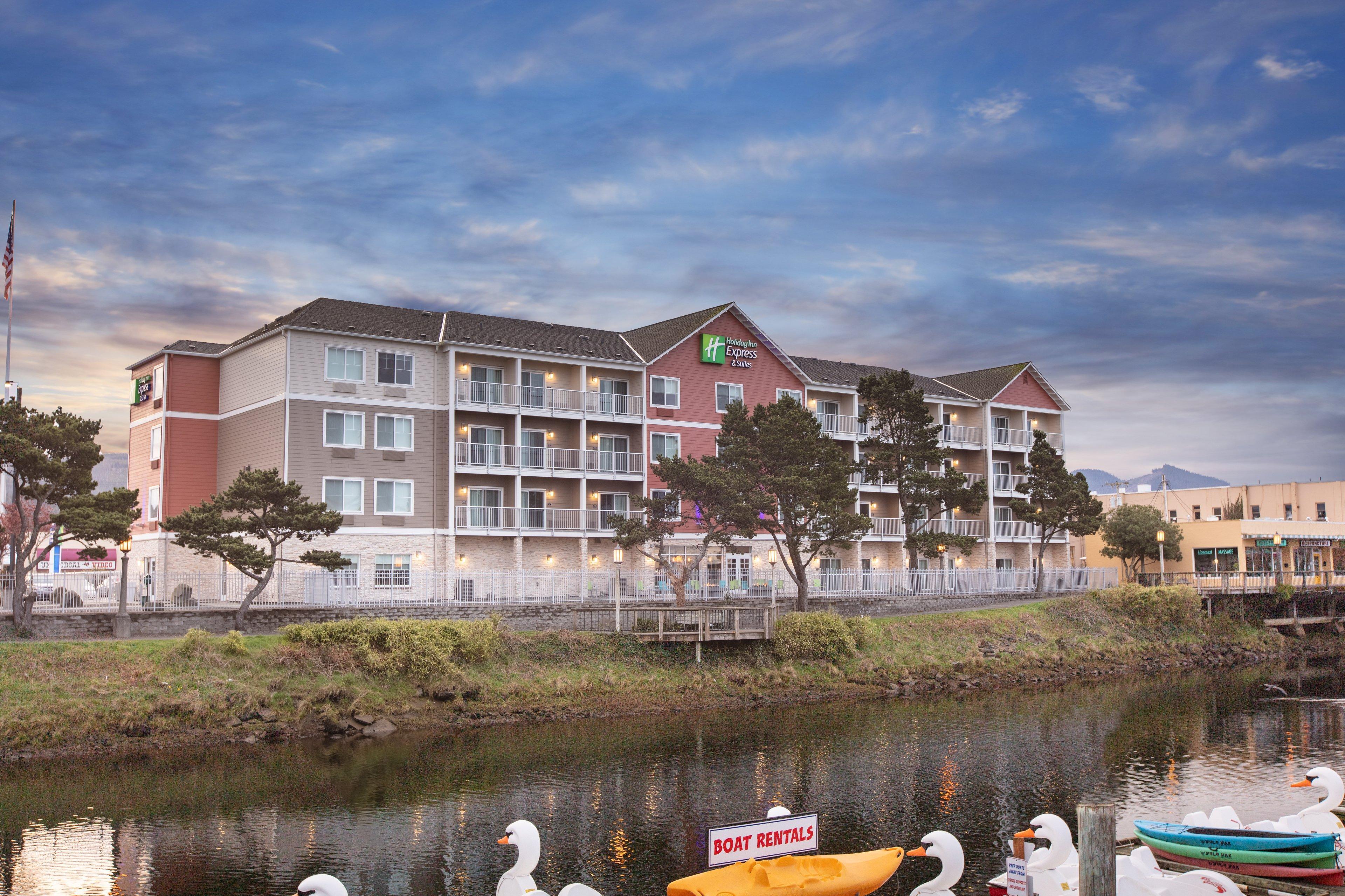 Holiday Inn Express Hotel & Suites Seaside Convention Center By Ihg Dış mekan fotoğraf