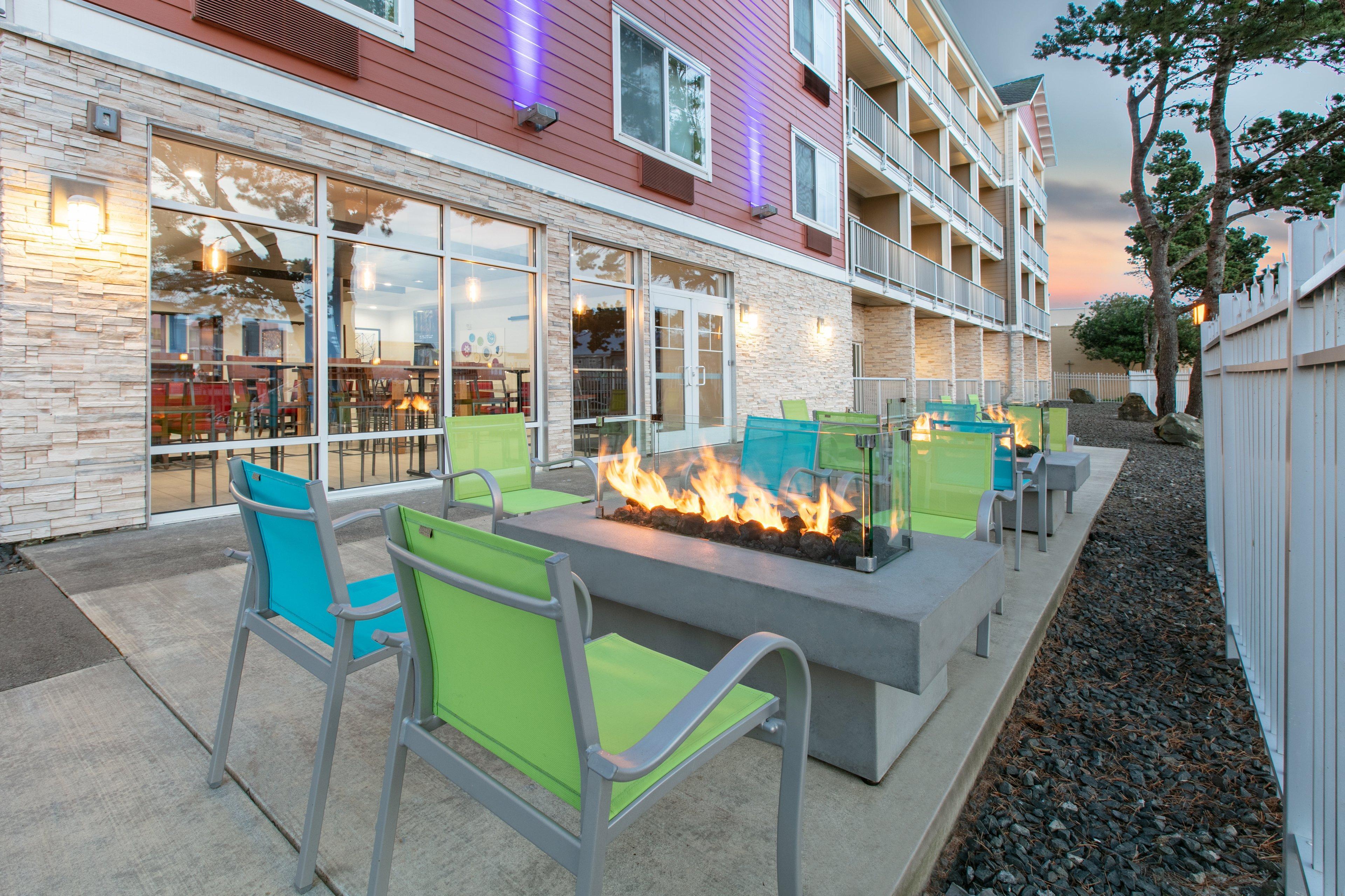 Holiday Inn Express Hotel & Suites Seaside Convention Center By Ihg Dış mekan fotoğraf